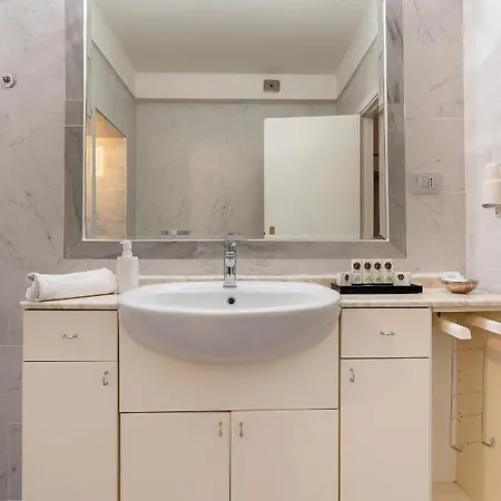 Piazza Del Popolo Mono * Rom